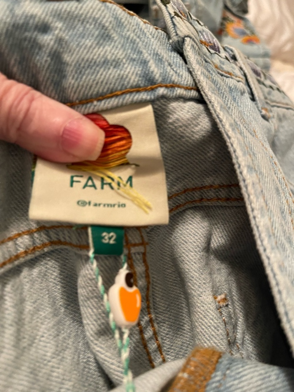 NWT FARM RIO Summer Garden Floral Embroidered Denim Shorts SZ: 24-32 - Picture 16 of 16